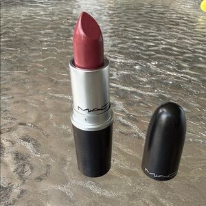 MAC Cosmetics Lipstick in Dusty Rose Mauve